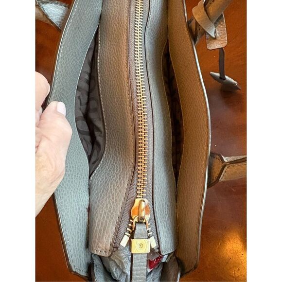 HENRI BENDEL - Carlyle Leather Satchel Tote in Grey. New HB Dust Bag Included - Picture 4 of 16